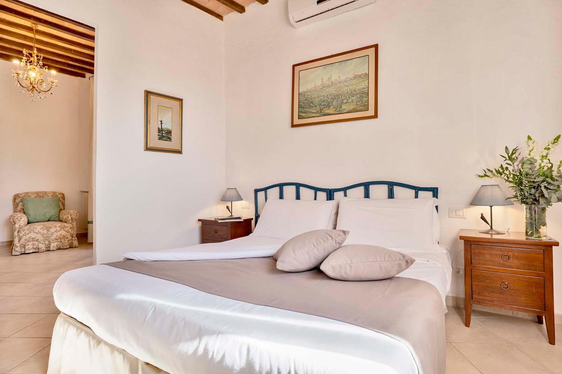 Agriturismo Tenuta Di Mensanello Колле-ди-Валь-д'Эльса Номер фото