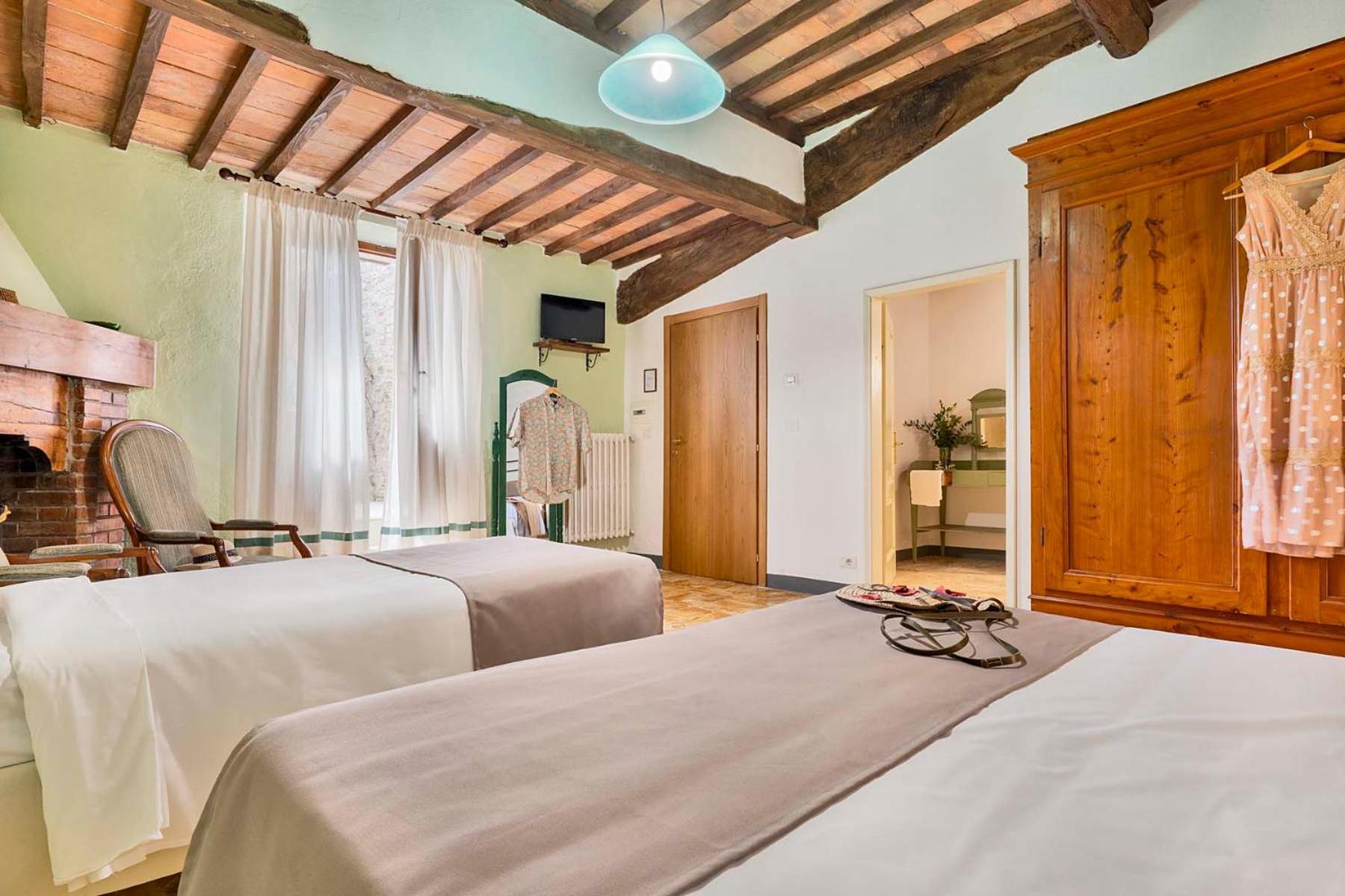 Agriturismo Tenuta Di Mensanello Колле-ди-Валь-д'Эльса Номер фото