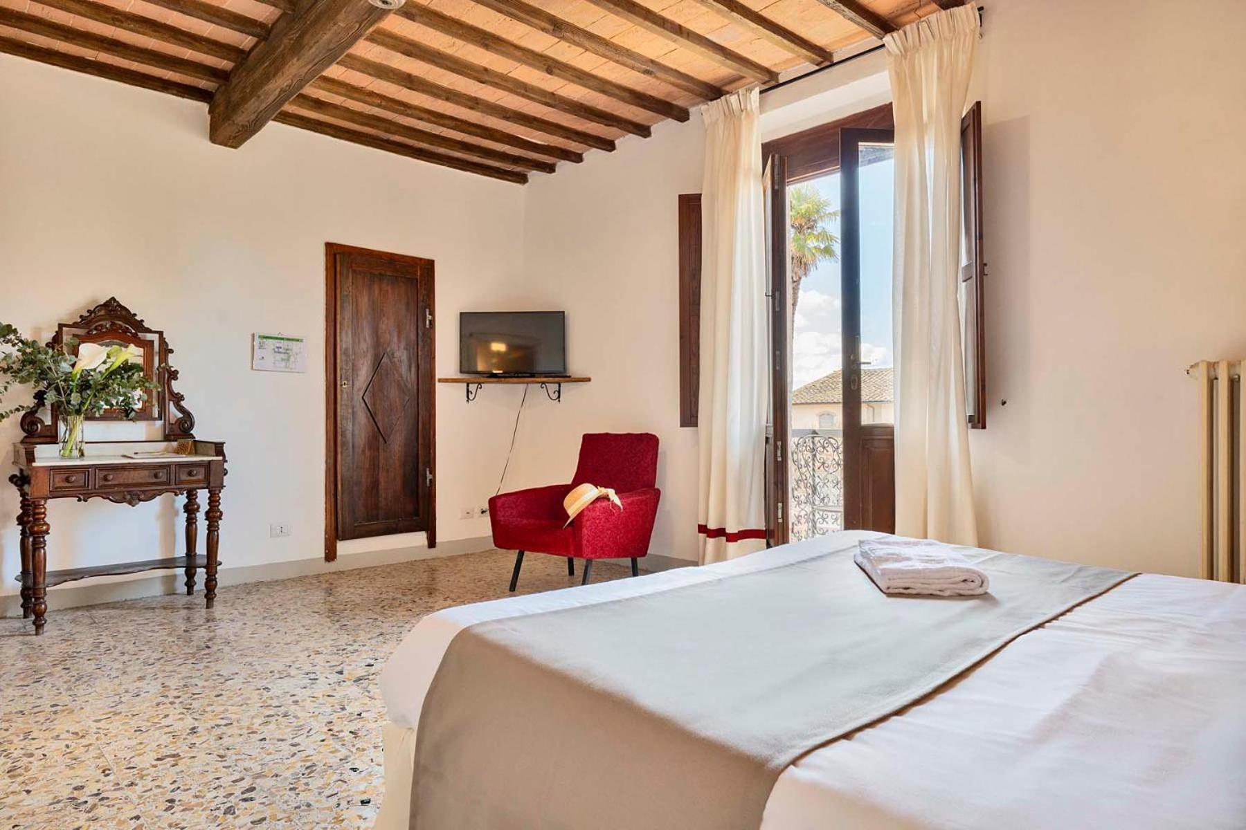 Agriturismo Tenuta Di Mensanello Колле-ди-Валь-д'Эльса Номер фото