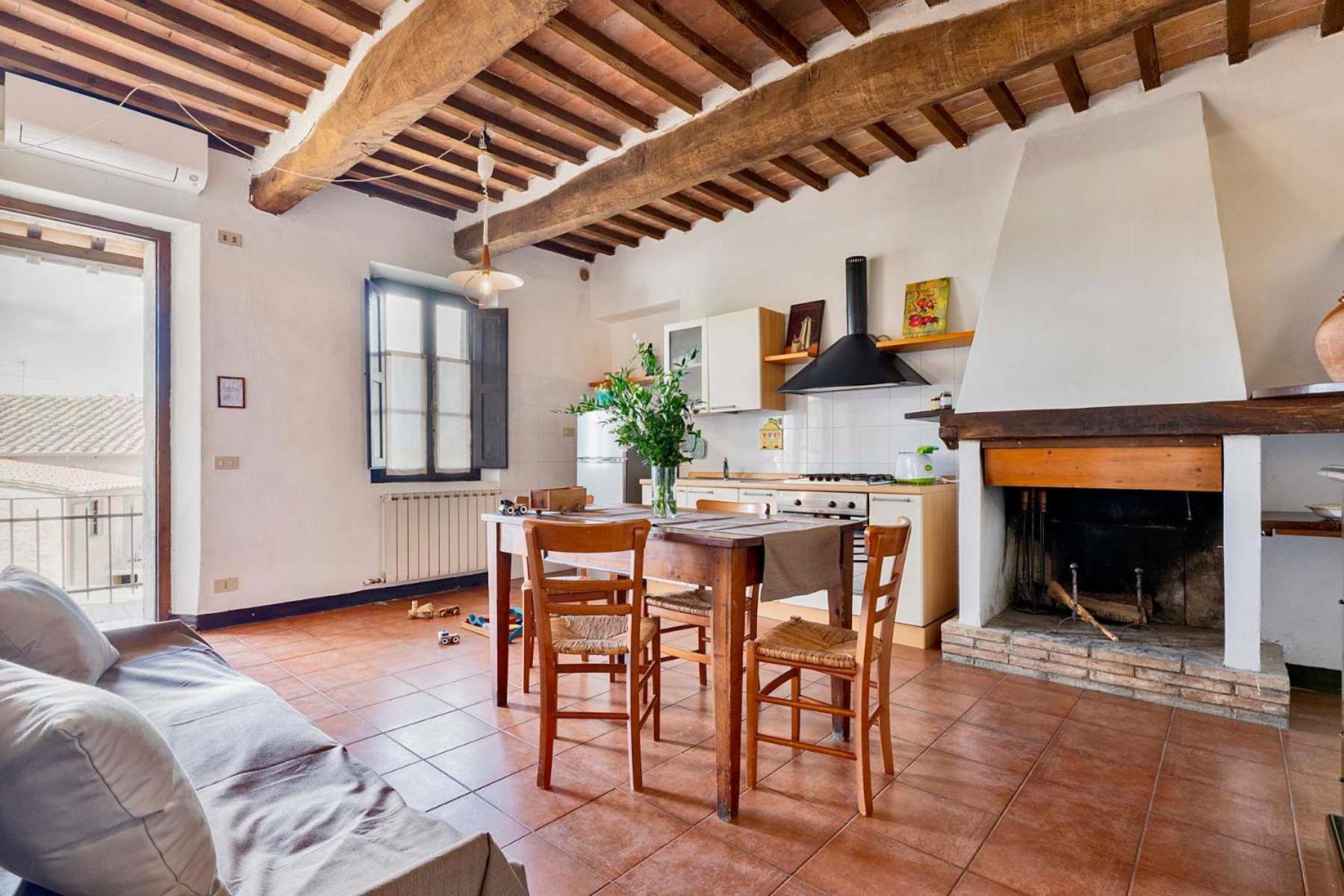 Agriturismo Tenuta Di Mensanello Колле-ди-Валь-д'Эльса Экстерьер фото